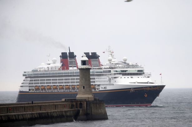 The Disney Magic cruise ship makes its way up the mouth of the Tyne in 2017