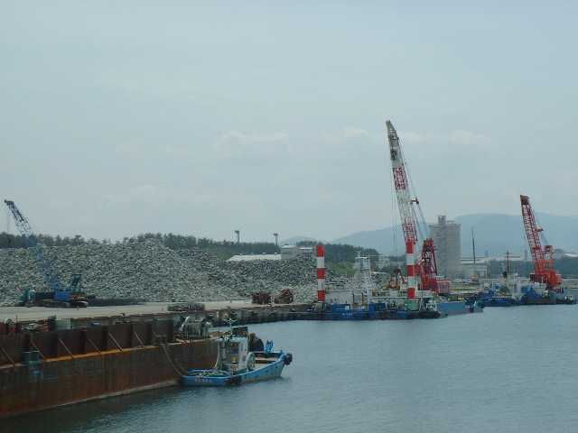 Port Dolphins, Mooring Bouys, Piers , Berths , Lighterages and Wharves of Fukui Port
