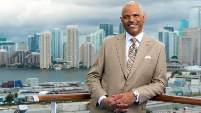 Arnold Donald Hands Over Carnival Corp.’s Leadership to Weinstein
