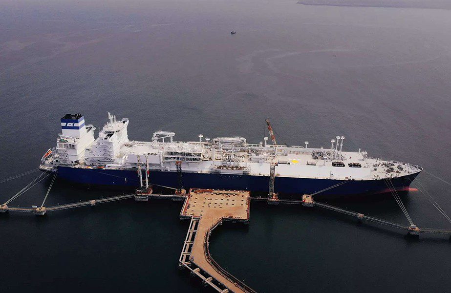 India’s first FSRU arrives in Jaigarh