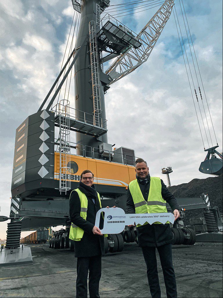 LHM 550 celebrates 300th delivery