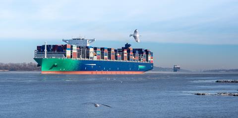 Lubmarine - Lubrication of gas-powered marine engines with TALUSIA UNIVERSAL