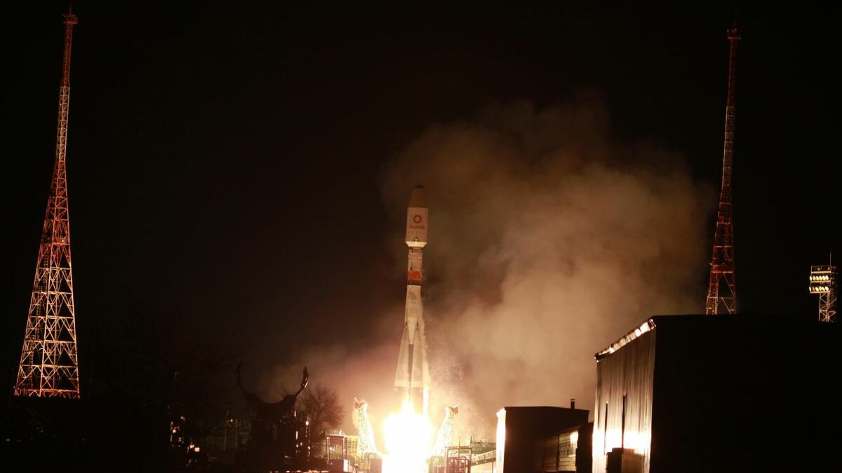 OneWeb reaches out to India for satellite launches OneWeb reaches out to India for satellite launches