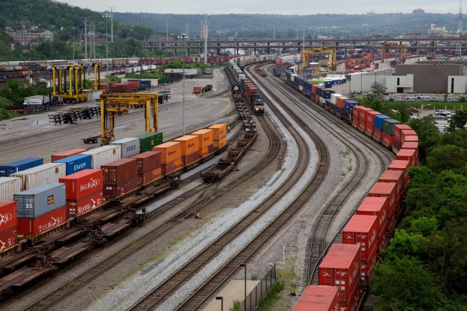 Shippers frustrated over service levels pile pressure on Class I rail carriers