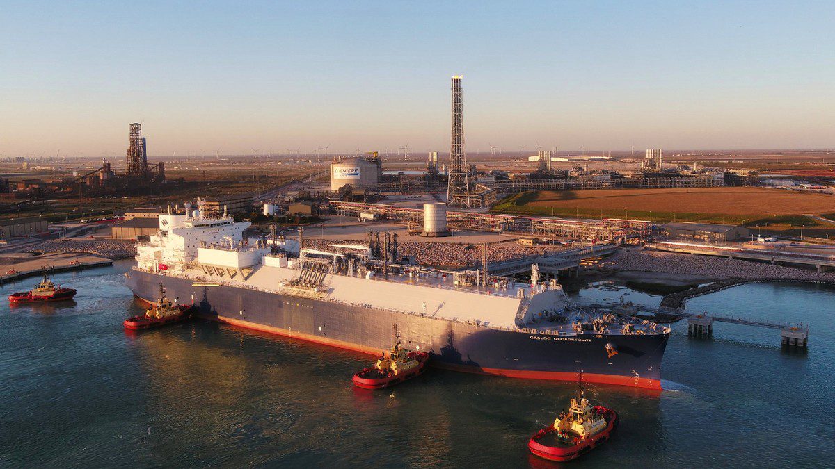 Cheniere strikes deal to bring Canadian gas to LNG market