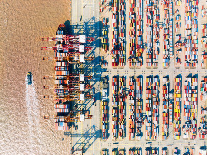 Container volumes in China up near 2 per cent in 4M 2022