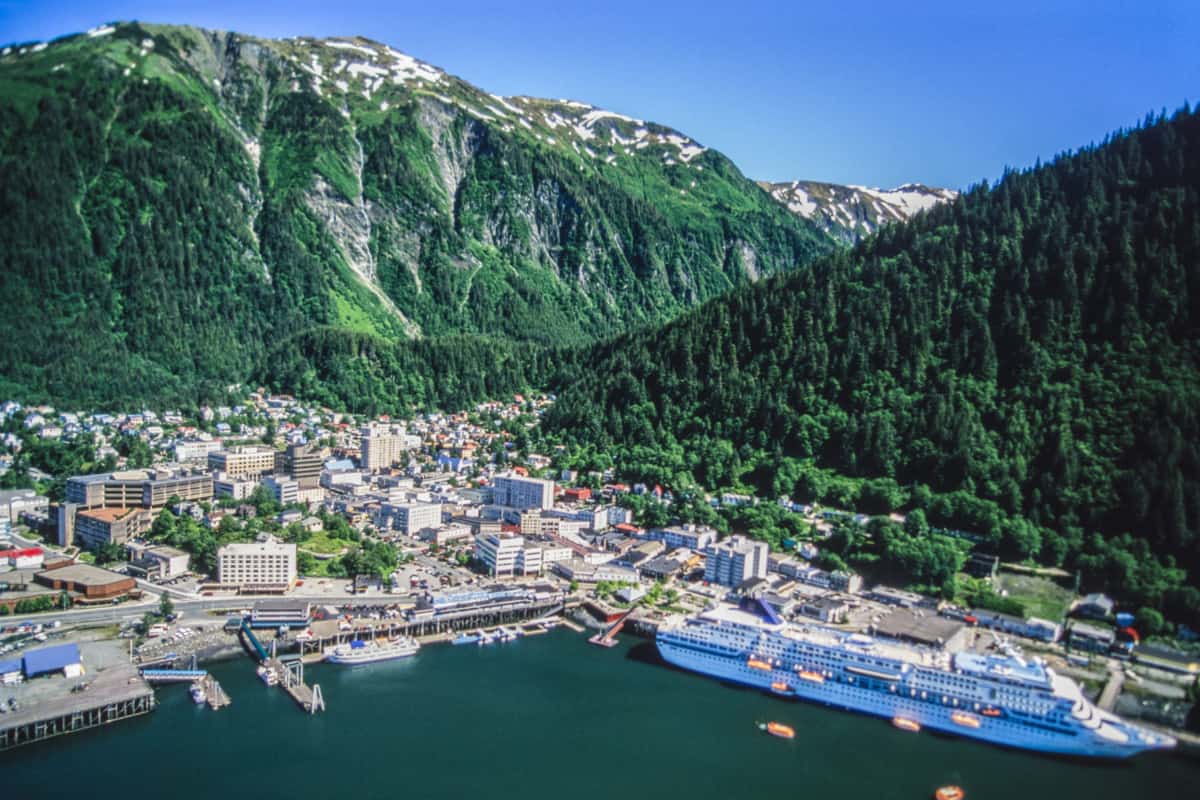 Cruise Lines and Ports Work Towards First-of-its-Kind Green Corridor to Alaska