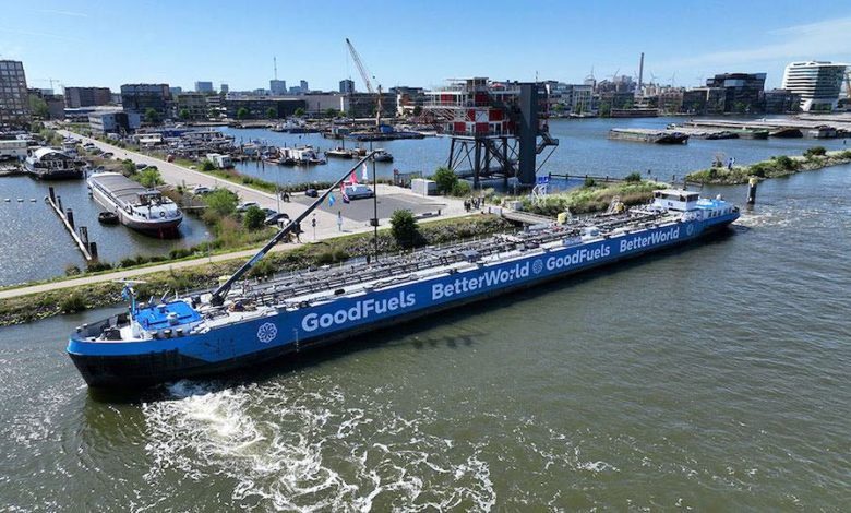 How shipping moves ahead to run on zero-carbon fuels How shipping moves ahead to run on zero-carbon fuels