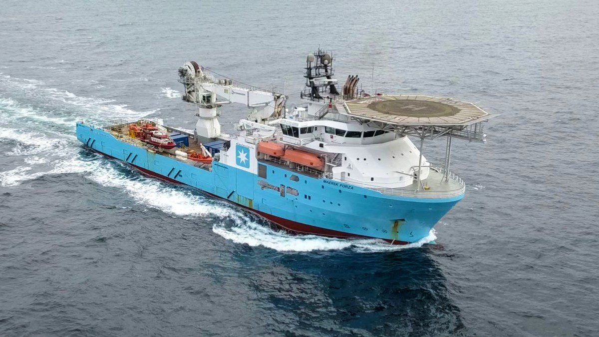 Maersk Supply Service SSV chartered by Esso Angola Maersk Supply Service SSV chartered by Esso Angola