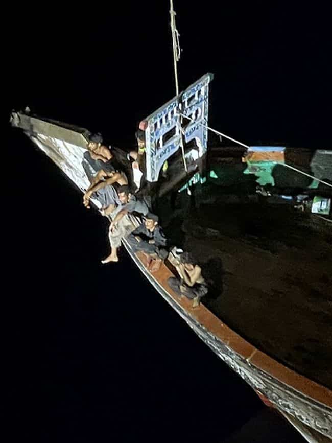 NYK Group Heavy-Lift Vessel Conducts Rescue Operation Off Coast Of Sri Lanka