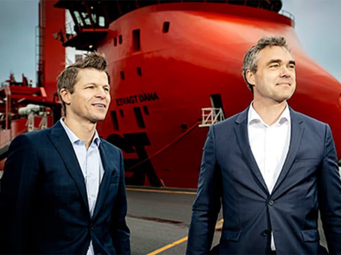 Ørsted and Esvagt sign agreement on the world’s first green fuel SOV