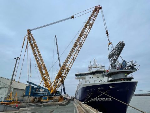 Sarens installs prototype parafoil onboard Ville de Bordeaux