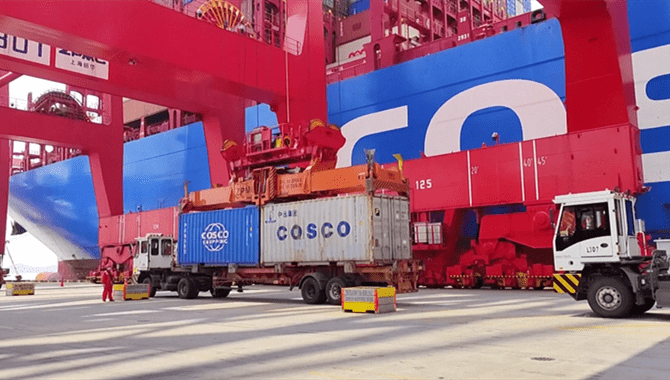 Shanghai Port sees steady recovery of container throughput as COVID-19 under control