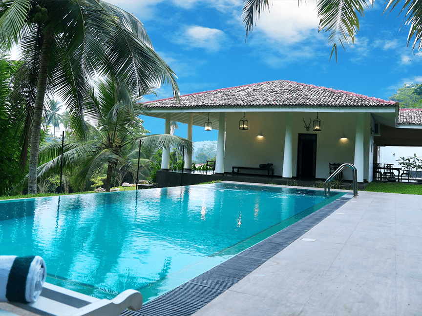 Supply Chain Woes Hit the Luxury Pool Business