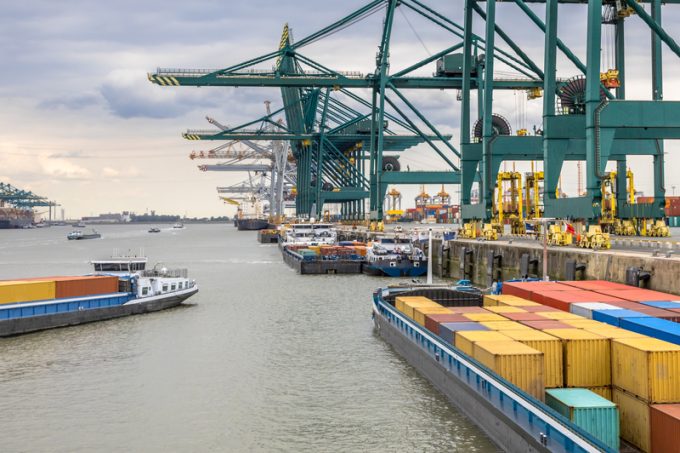 Antwerp barges continue to operate despite Hapag suspension Antwerp barges continue to operate despite Hapag suspension