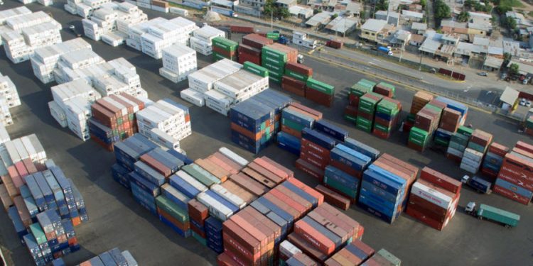 Aretina implements eYARD’s container tracking optimisation tool