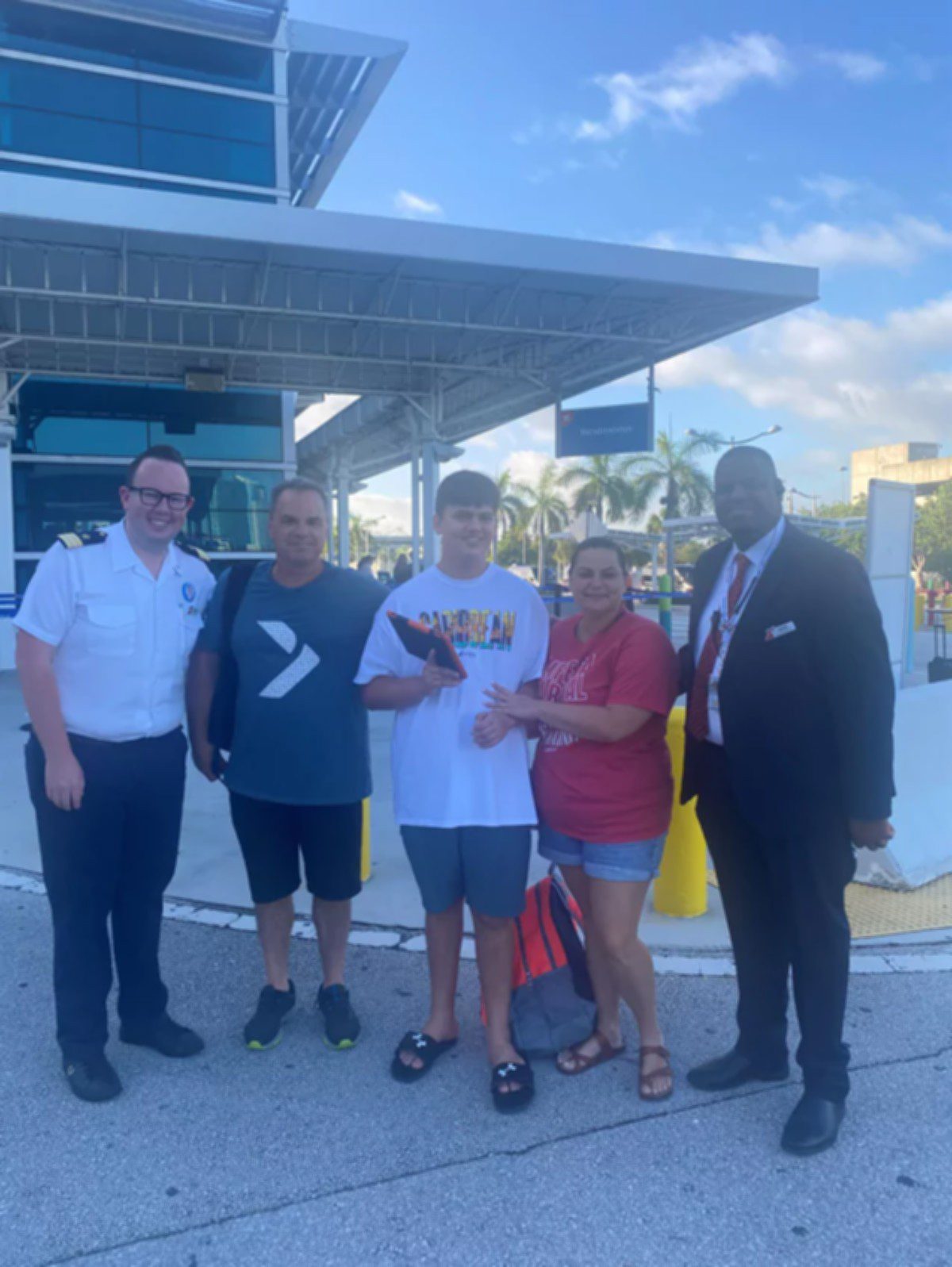 Carnival Cruise Line Helps Family After They Were Stranded in the Caribbean