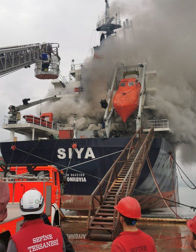 General cargo ship fire, Yalova Turkey