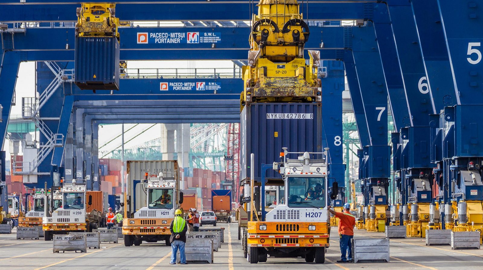 Los Angeles port: Peak season coming soon, strong imports ahead