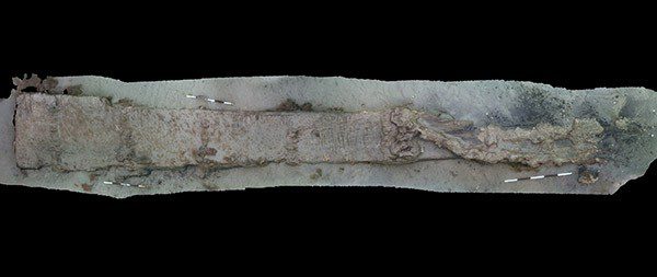 Missing piece of 250-year-old warship discovered in the Solent