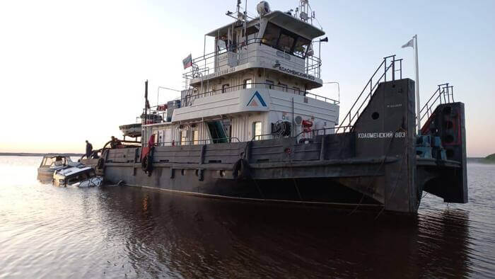 Motorboat Collides With Barge Tow on Volga River, Killing Four Motorboat Collides With Barge Tow on Volga River, Killing Four