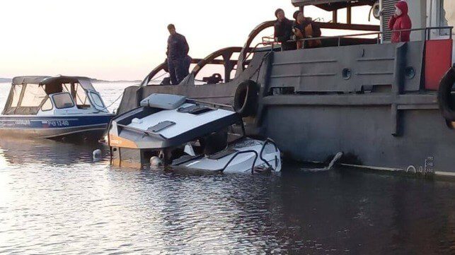 Motorboat Collides With Barge Tow on Volga River, Killing Four Motorboat Collides With Barge Tow on Volga River, Killing Four
