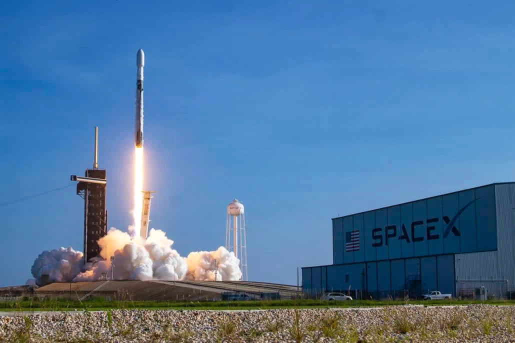 Royal Caribbean Looks to Add SpaceX Starlink Internet Onboard Cruise Ships