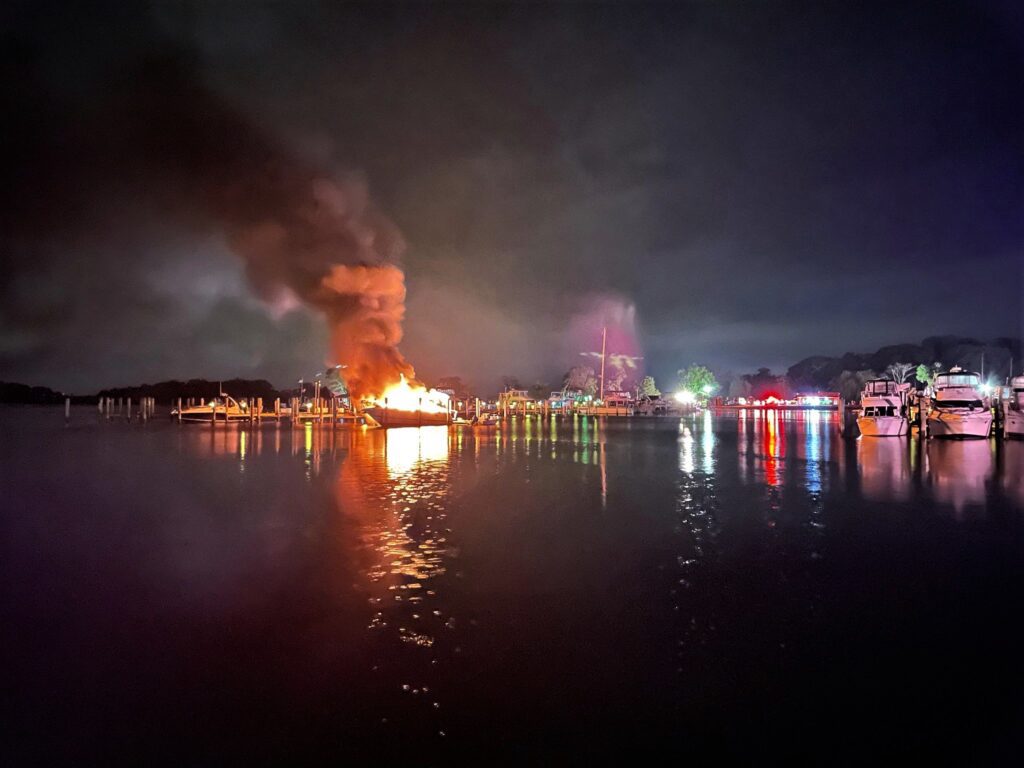 Second marina fire in three days in Chesapeake Bay