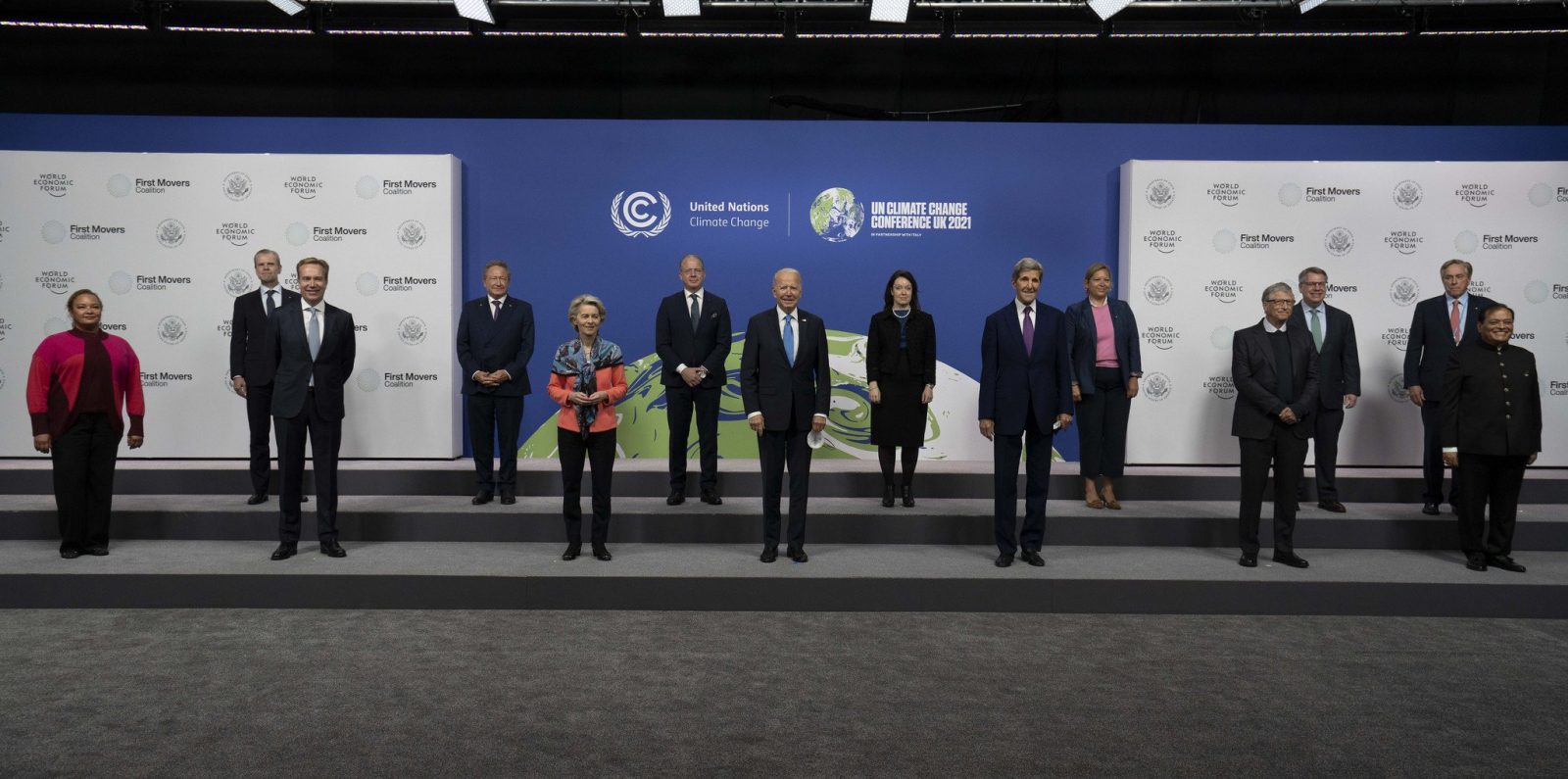 Shipping Decarbonization Weekly Insights -- How shipping moves ahead to run on zero-carbon fuels Shipping Decarbonization Weekly Insights -- How shipping moves ahead to run on zero-carbon fuels