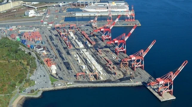 The Promise of Container Transshipment at Eastern Canadian Ports The Promise of Container Transshipment at Eastern Canadian Ports