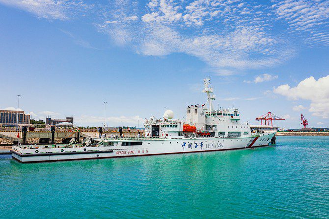 China's first largest maritime patrol ship "Haixun 06" in Taiwan Straits commissioned