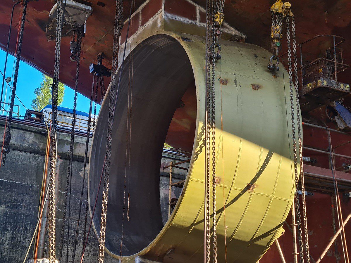 Damen Marine Components delivers new nozzle for freezer trawler Maartje Theador