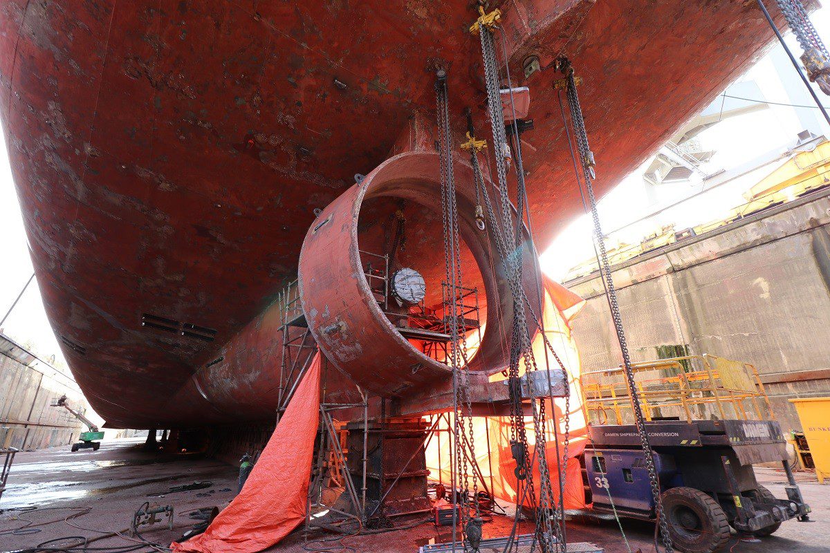 Damen Marine Components delivers new nozzle for freezer trawler Maartje Theador