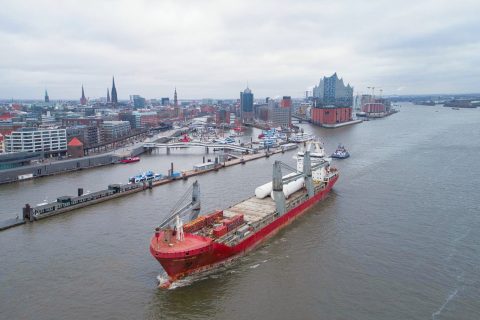 deugro delivers LNG tanks from Decin to the project site in the Caribbean