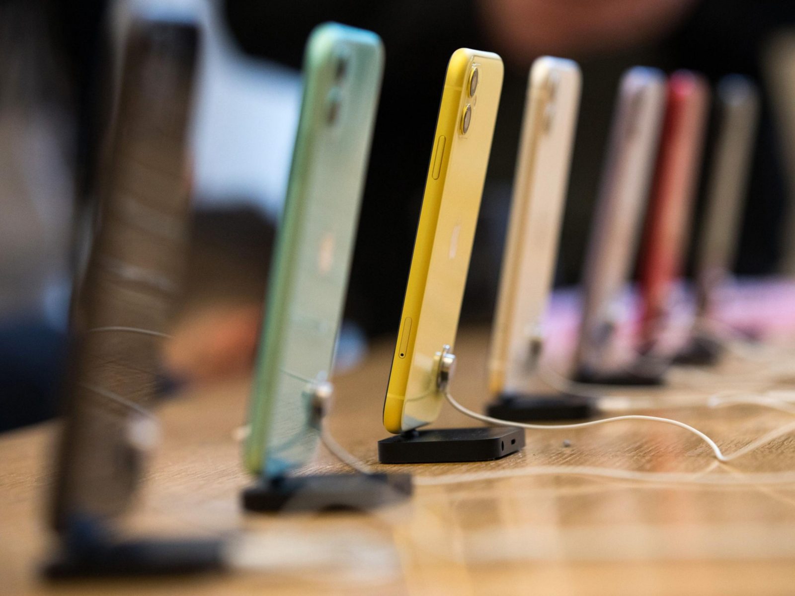 From Smartphones to Cars, Chip Supply Woes Baffle Investors From Smartphones to Cars, Chip Supply Woes Baffle Investors