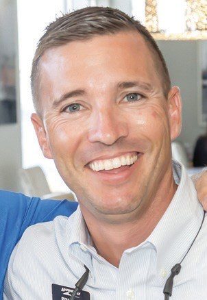 MarineMax announces vice president
