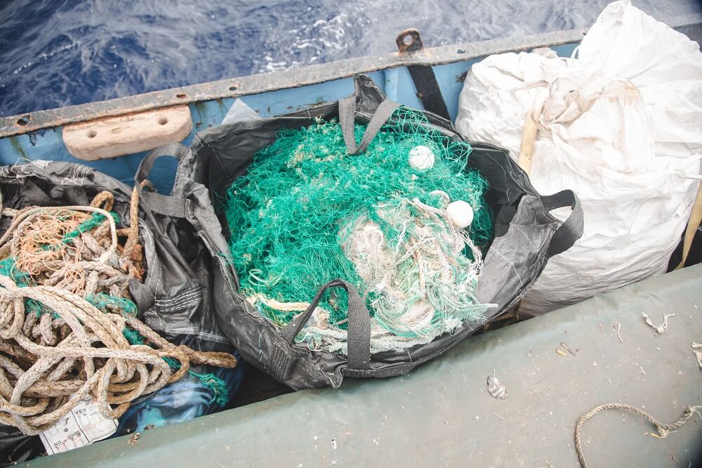 Sailing Vessel Kwai Cleans Up 96 Tonnes of Trash From the Pacific