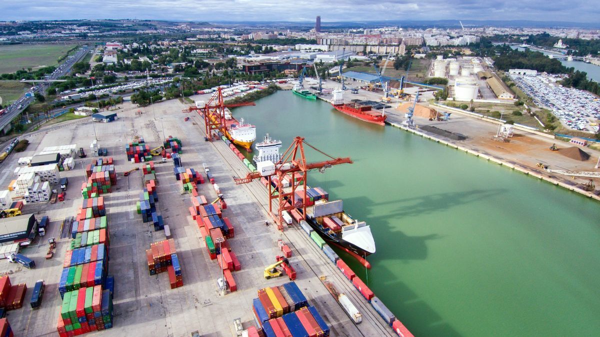 Turning AIS data into ship-port insight