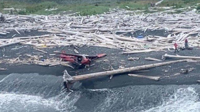 U.S. Coast Guard, Navy Keep in Practice With Shoreside Rescue Missions U.S. Coast Guard, Navy Keep in Practice With Shoreside Rescue Missions
