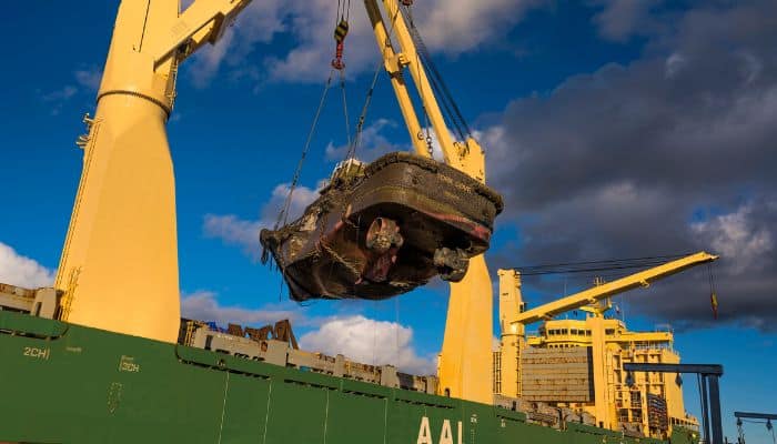 AAL Salvaged Two Tugs From The Mersey River In Tasmania, Sunken By A Cement Carrier