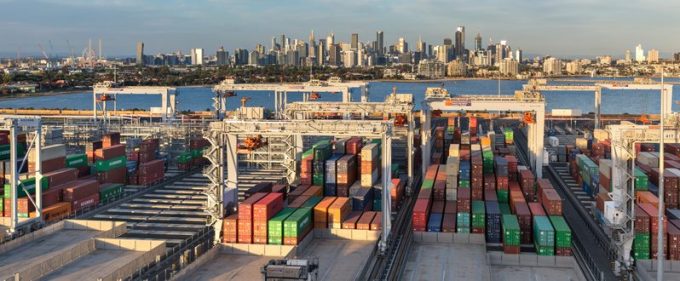 Australia foreign trade holding up – but domestic logistics a challenge