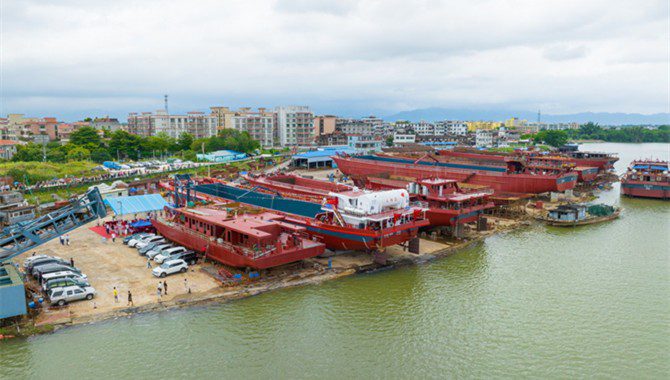 CIMC ENRIC completes oil-to-gas conversion of Qingyuan's first LNG-powered vessel