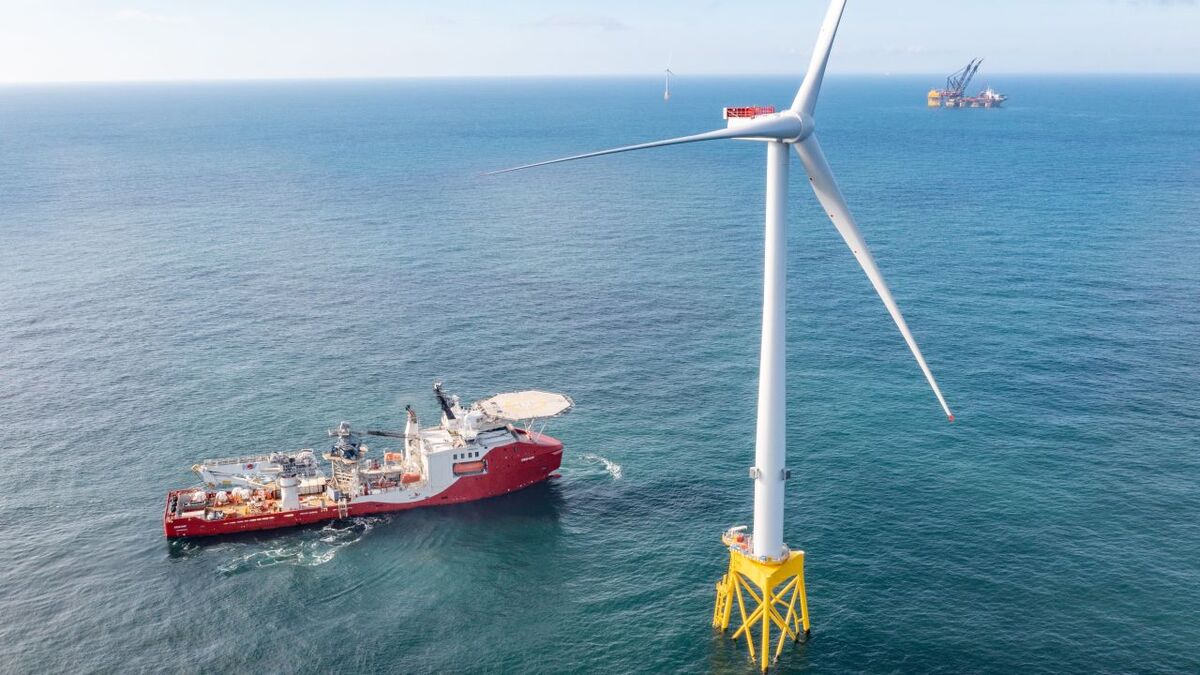 First power generated at Scotland’s largest offshore windfarm First power generated at Scotland’s largest offshore windfarm