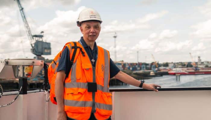 Seafarers Onboard Ship Docked At Felixstowe Port Amidst Ongoing Dockworkers Strike Supported Seafarers Onboard Ship Docked At Felixstowe Port Amidst Ongoing Dockworkers Strike Supported