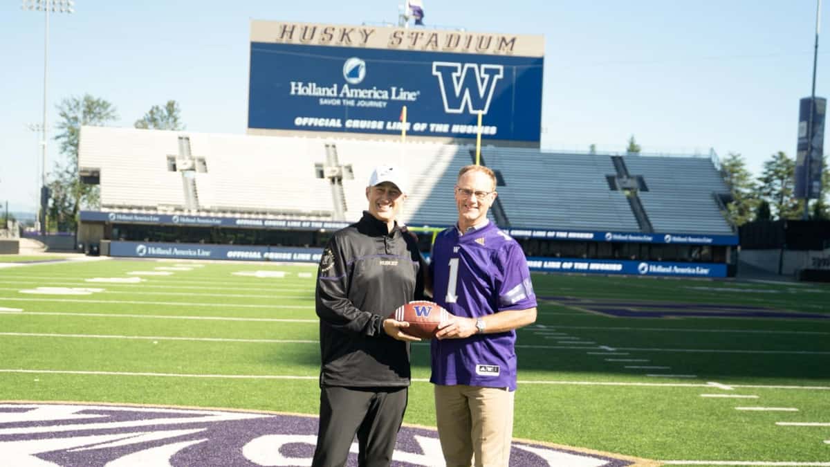 Holland America Partners With University of Washington Athletics