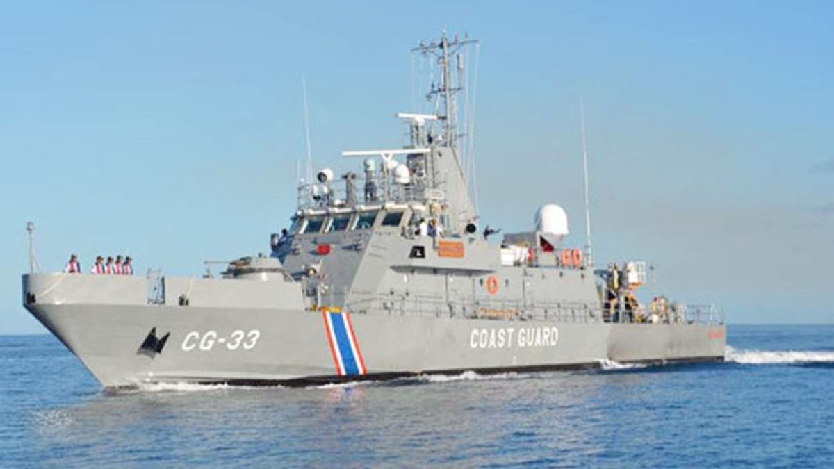 Laden LR2 tanker drifting off Mauritius now safe