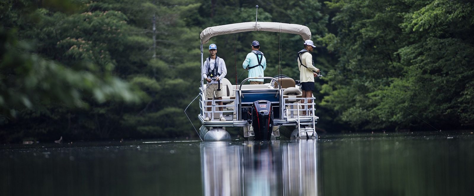 US builder launches new pontoon series