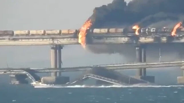 Russia Sets Up Ferry Service to Bypass Damaged Kerch Strait Bridge Russia Sets Up Ferry Service to Bypass Damaged Kerch Strait Bridge