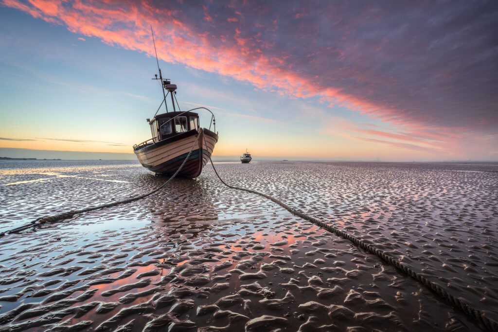 Stunning aerial shot of Essex oyster beds wins maritime photography competition