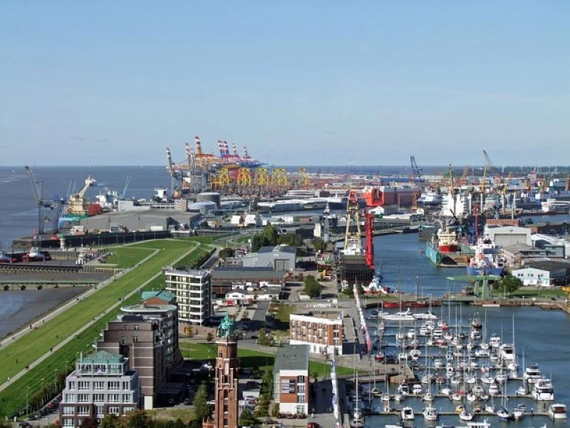 Bollinger Shipyards to buy ST Engineering’s US marine businesses